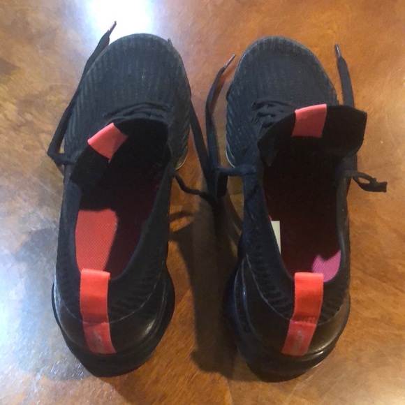 Nike Air Vapormax Flyknit 3.0 Snakeskin Sneakers Size 11 - Picture 2 of 7